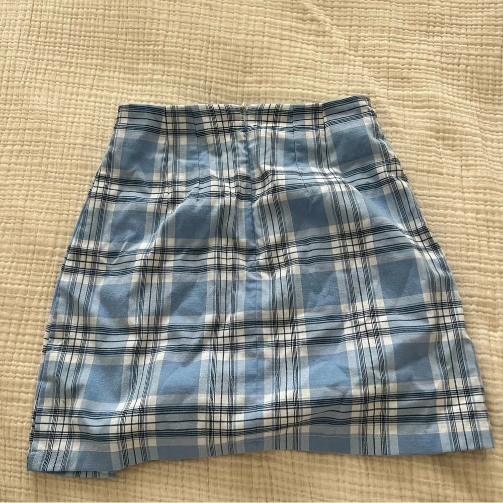 Brandy Melville Blue Plaid Mini Skirt - Picture 2 of 3